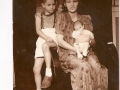 1940_Elizabeth_with_Guy_6+_and_Carmen_a_few_weeks