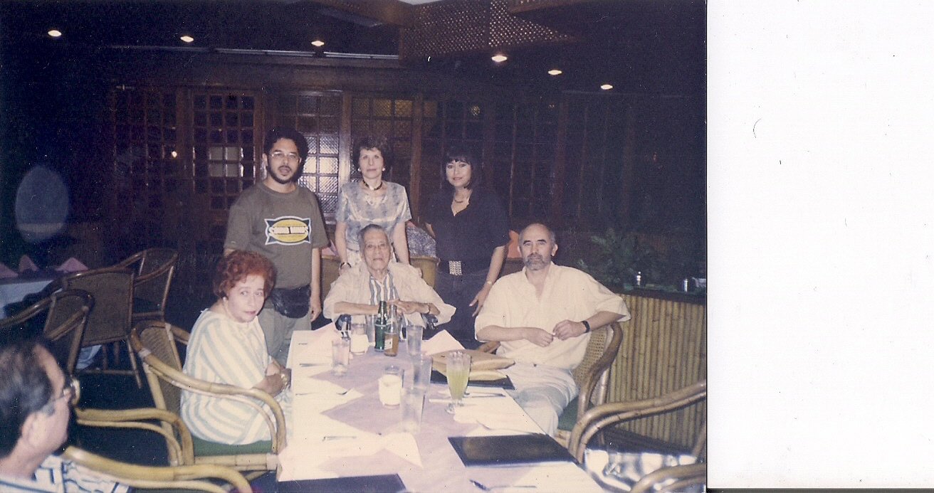 Reunion_at_Alabnag_Country_Club_with_Carlos_,_Liesel,_Cecil,_Richie_&_Denden--Feb._1998